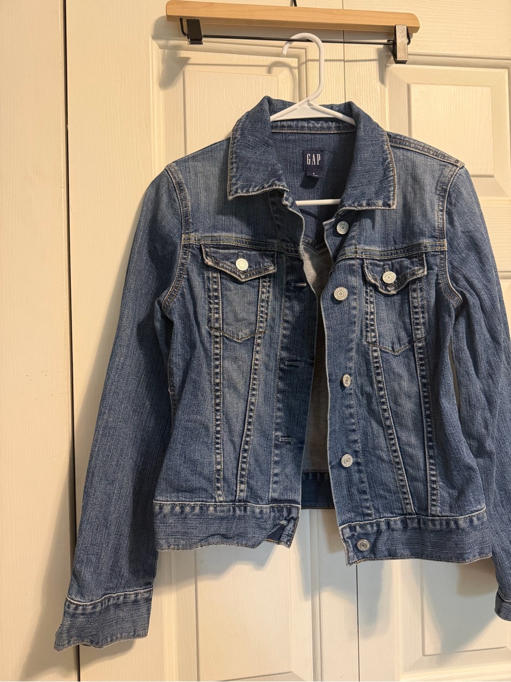 GAP Women's Medium Blue Denim Jacket Size S